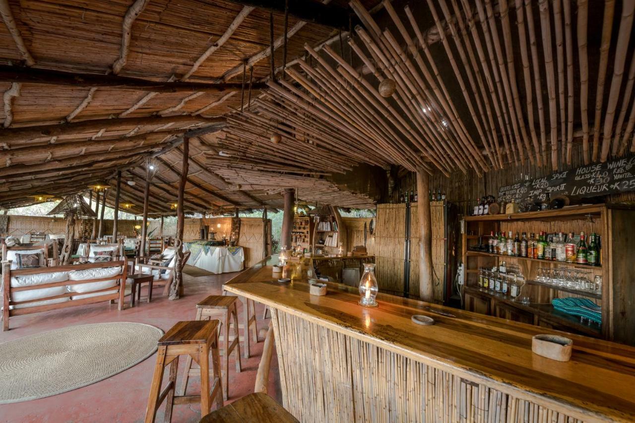 Taita Falcon Lodge Mukuni Ngoại thất bức ảnh