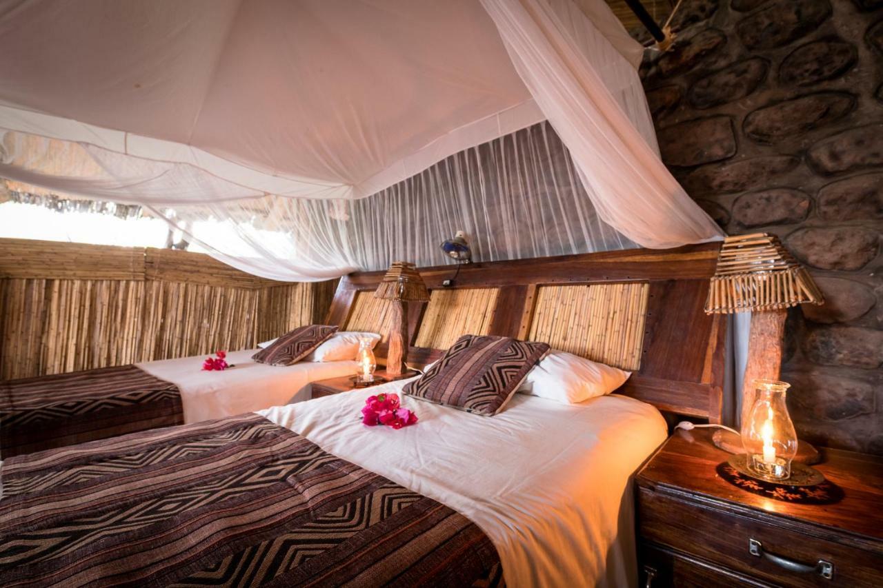Taita Falcon Lodge Mukuni Ngoại thất bức ảnh
